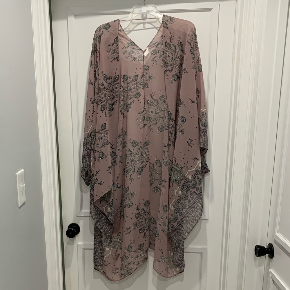 Pinkblush purple floral print duster kimono size Medium.